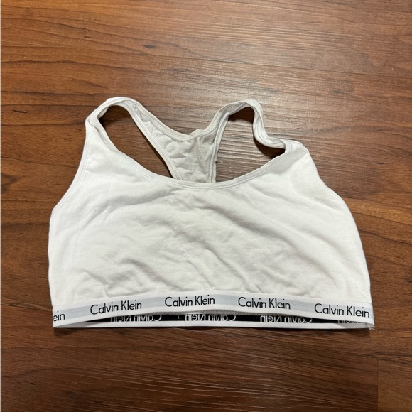 White Calvin Klein Causal Sports Bra - Picture 1 of 3
